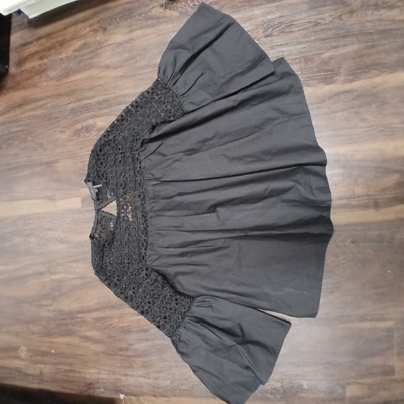 Black Boxy Blouse with 3/4 Bell Sleeves - Picture 7 of 10